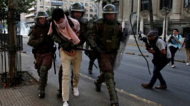 Decretaron estado de emergencia en Santiago de Chile por violentas manifestaciones