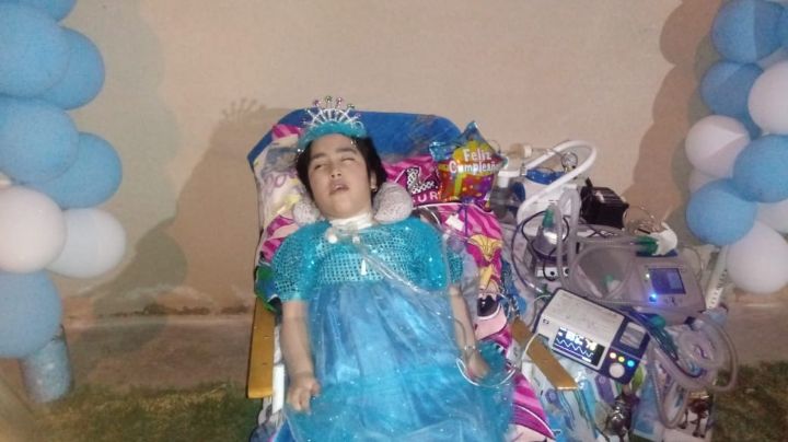 Fotogalería: El cumple soñado de Carlita, la nena electrodependiente