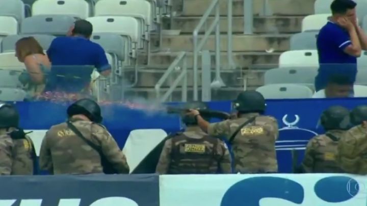 Figurita repetida: Cruzeiro descendió por primera vez y destrozaron el estadio