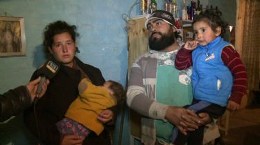El desesperado pedido de una familia santaluceña: abrigo para sus hijitos