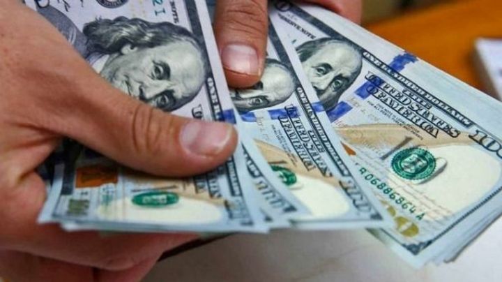 El dólar blue alcanzó un nuevo máximo histórico arriba de los 170 pesos