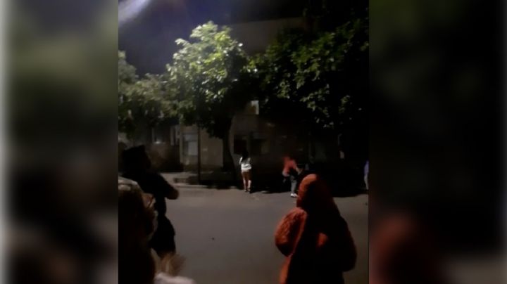 VIDEO: explotó la bronca en el Bº Mantantiales por un presunto pedófilo