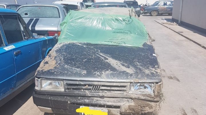 Vuelco en Chimbas: perdió el control del auto y terminó en el hospital