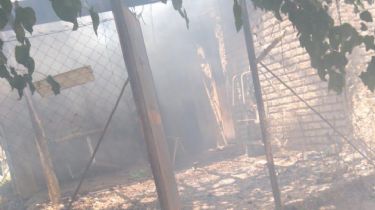 En Caucete: una familia casi pierde todo en un voraz incendio