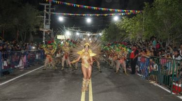 La comparsa Marí Marí explotó en el carnaval de Ullum