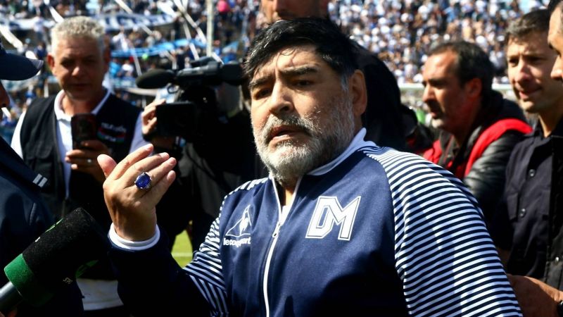"Gracias a Dios no llegué a estar ni un día con Maradona"