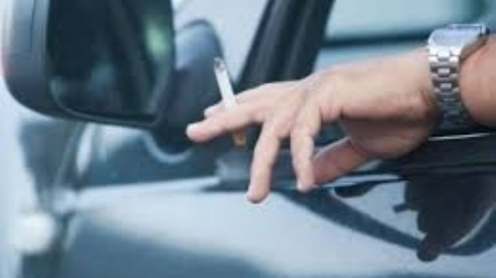 Insólito: Le robaron un cigarrillo cuando paró en un semáforo
