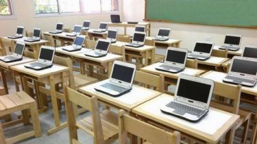 Entregarán 500.000 computadoras a alumnos de todo el país