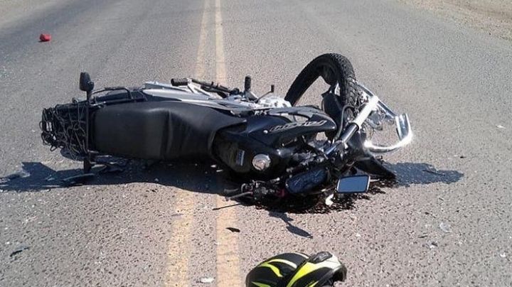 Brutal choque en moto: un niño voló por el aire y terminó en el hospital