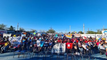Multitudinario acto de Barrios de Pie con los candidatos del Frente Todos