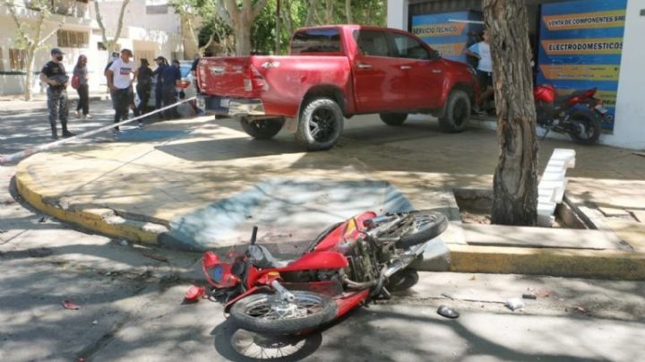 Identificaron al motociclista que pelea por su vida tras ser atropellado