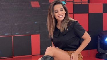 Al borde de la censura: Cinthia Fernández salió en TV sin corpiño