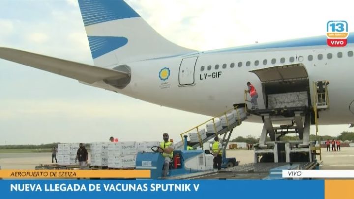 Vacuna Sputnik V: Llegaron a la Argentina 500 mil dosis