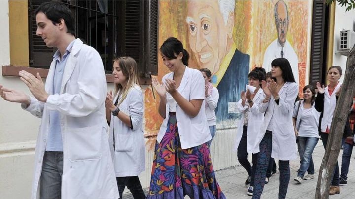 Domínguez: "El personal de salud fue muy discriminado durante la pandemia"