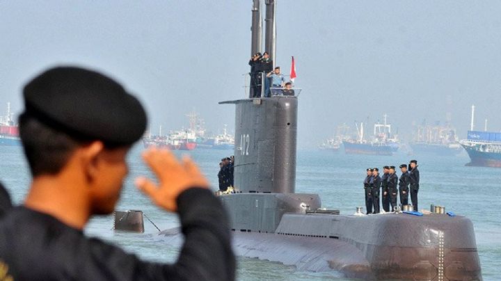 Las reservas de oxígeno del submarino desaparecido se podrían agotar en 72 horas