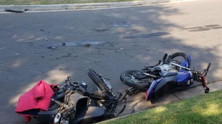 Un duro choque entre motos dejó a un hombre hospitalizado