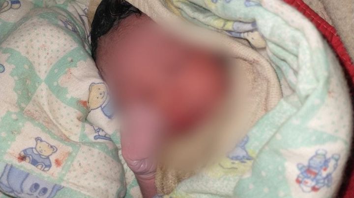 Una joven de Angaco dio a luz a su bebe con la ayuda de los policías
