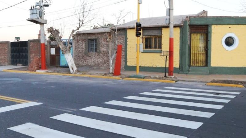 Chimbas: una importante calle del departamento renovó sus luminarias