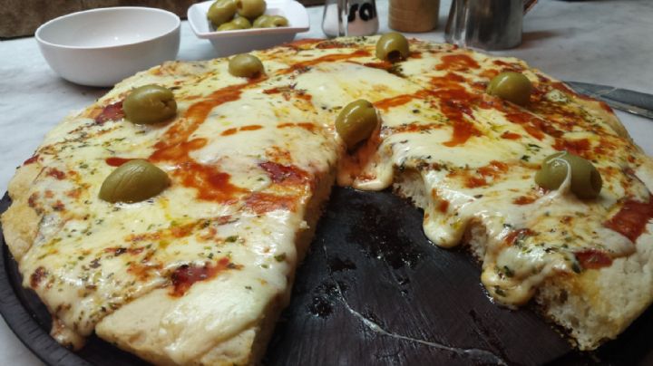Foto viral: pidió una pizza de cuatro quesos pero recibió algo insólito