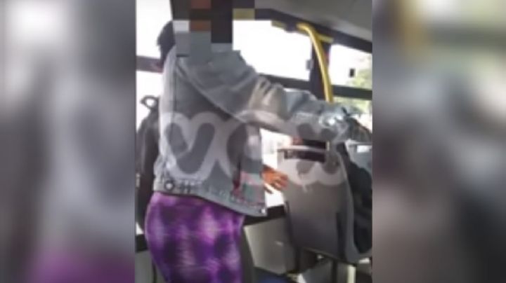 Video: depravado se masturbó frente a una mujer en un colectivo