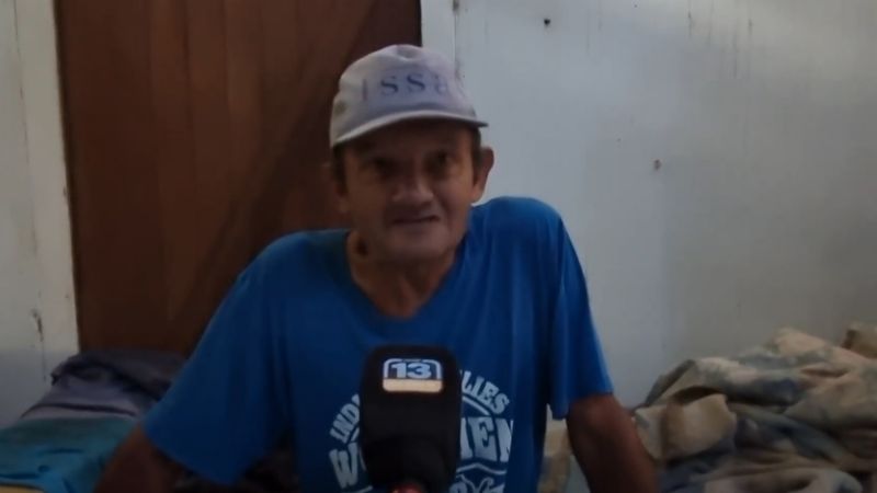 Piernas infectadas, sin techo y en abandono: así vive un abuelo en Santa Lucía