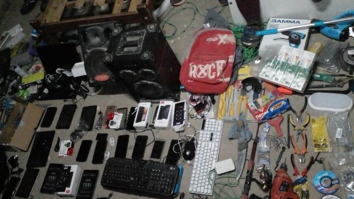En un increíble allanamiento en Jáchal secuestraron computadoras, celulares y herramientas