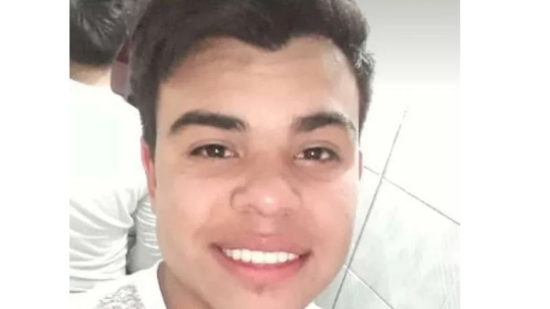 El es Ángel, el joven motociclista que murió tras chocar con un muro en Ruta 40