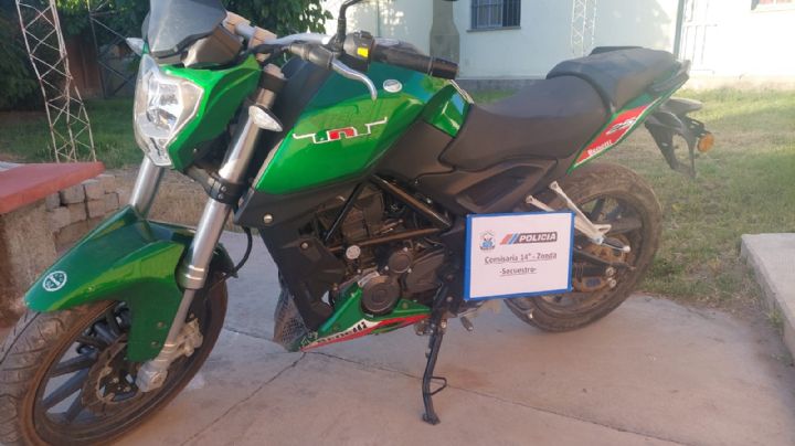Recuperaron en Zonda una moto robada en Sarmiento en octubre pasado