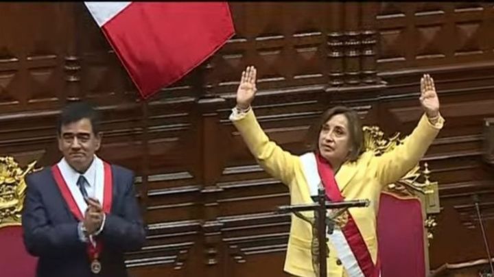 Perú tiene nueva presidenta tras la destitución a Castillo