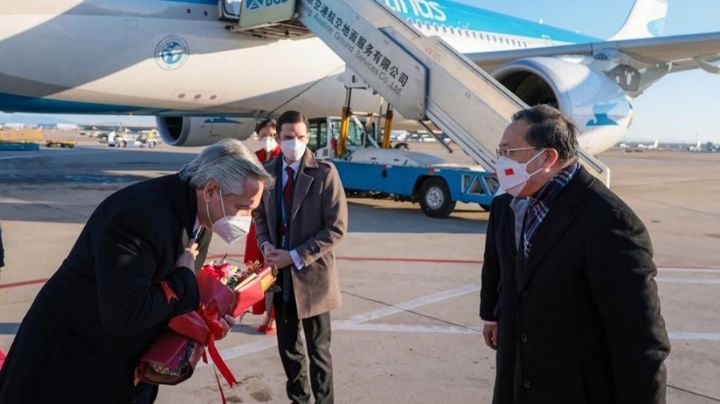 Alberto Fernández llegó a China y se reunirá con el presidente Xi Jinping