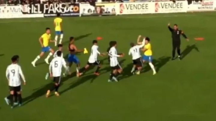 ‘Piñas van piñas vienen’: un Argentina- Brasil terminó en una batalla campal
