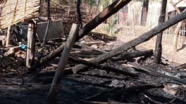 Un incendió dejó en la calle a una familia en Sarmiento