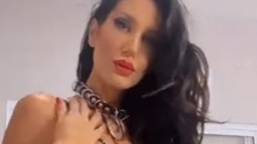 Video: Silvina Escudero volvió a "Sex" y posó casi desnuda en las redes