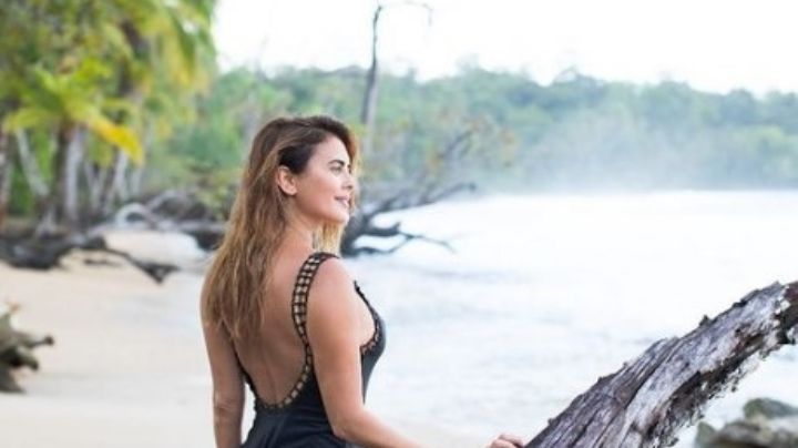 En tanga negra, Silvina Luna disfrutó del mar en Panamá