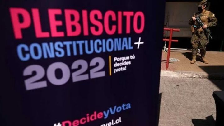 Chile comenzó con la votación del destino de una nueva Constitución