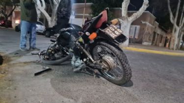 El motochorro que robó un celular y chocó, derecho al penal