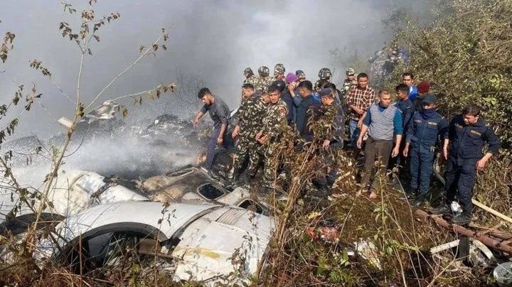 Conmoción por una argentina que murió al estrellarse un avión en Nepal