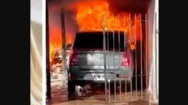 Su pareja incendió la casa con ella adentro y murió por las quemaduras