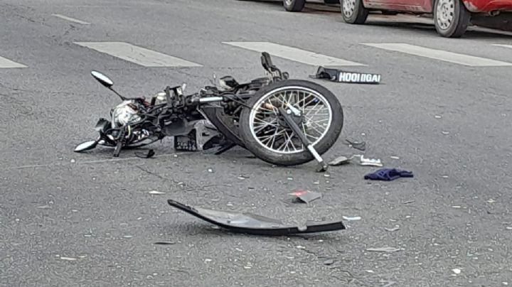 Tres heridos por un brutal choque entre motos en 9 de Julio