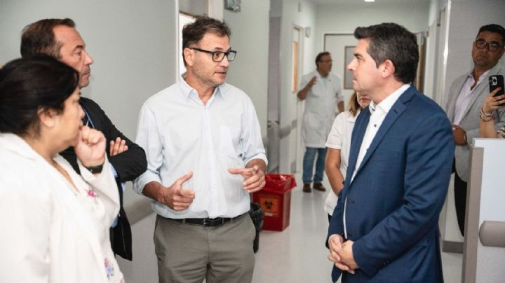 Orrego visitó el hospital Rawson para conocer de primera mano las problemáticas