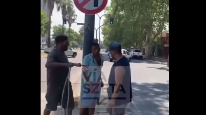 ¡Qué video!: vecinos "justicieros" atraparon a un ladrón y lo ataron al poste