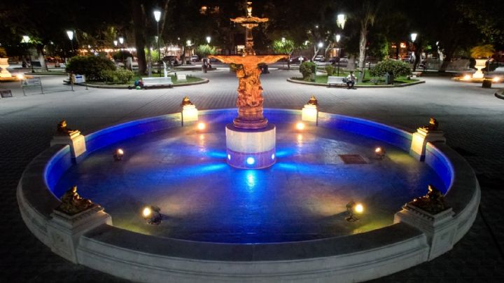 Restauración histórica: así luce la Plaza 25 de Mayo con su nueva iluminación