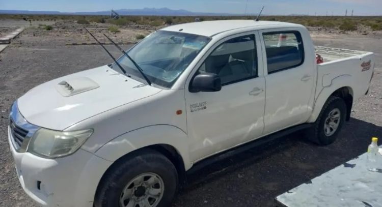 En Mendoza una minera remata desde ropa hasta una camioneta