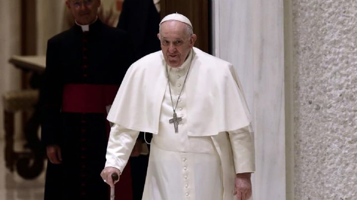Francisco sigue mejorando y podría volver al Vaticano en cuestión de horas