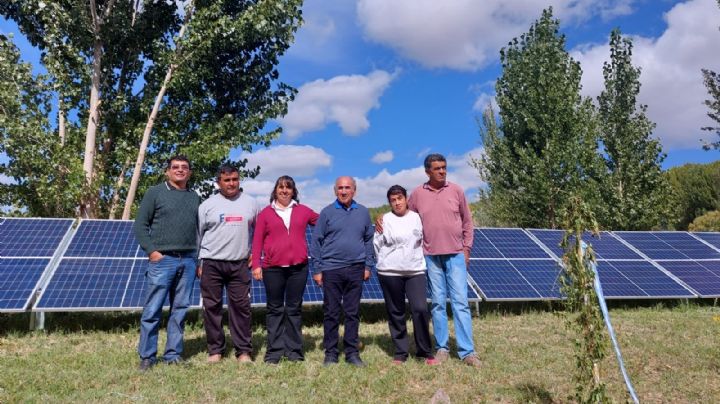 Iglesia con tres plantas potabilizadoras a energía solar gracias a Veladero