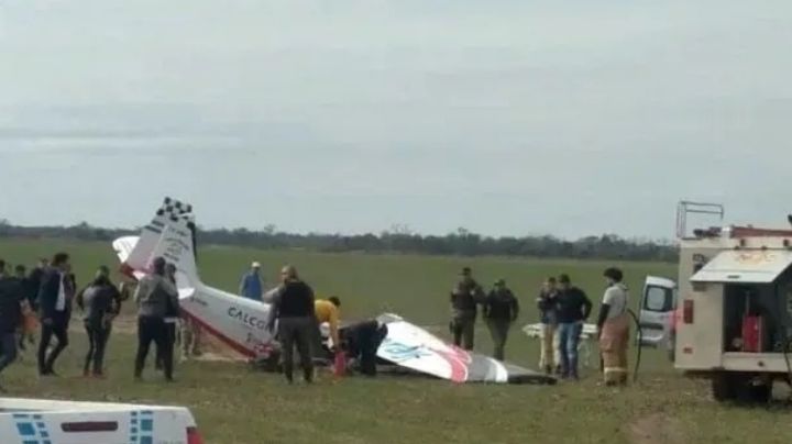 Murieron dos personas: así se estrelló una avioneta que hacía acrobacias