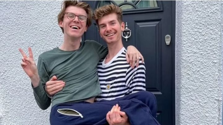 Una pareja quiso pintar su casa y se lo negaron por ser gays