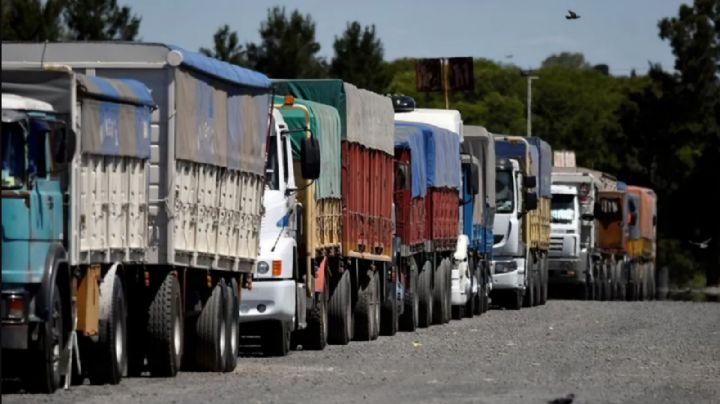 Transportistas en crisis por el aumento de combustibles y la falta de repuestos