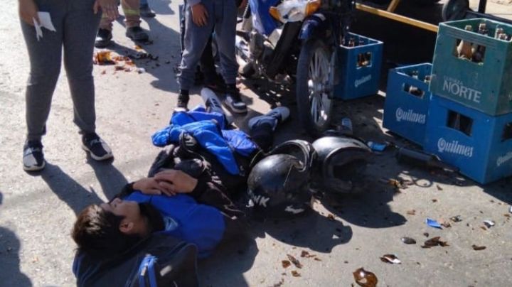 Por el fuerte choque entre 2 motos en Albardón, una mujer y una niña quedaron hospitalizadas