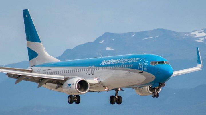 Jubilados podrán viajar en Aerolíneas Argentinas con un descuento: enterate de que se trata.